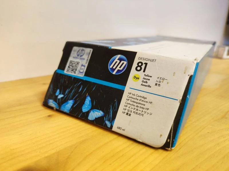 C4933A, HP 81 originální inkoustová náplň Yellow dye 680ml, po expiraci se zárukou