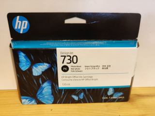 P2V67A, HP 730 originální inkoustová náplň Photo Black 130ml